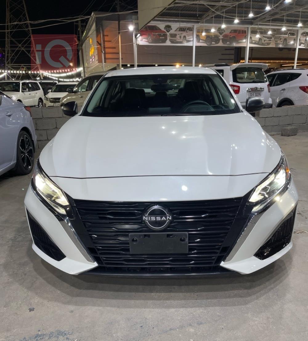 نیسان ئەلتیما